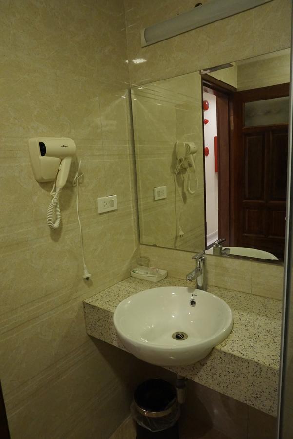 Ngan Ha Hotel Ханой Экстерьер фото